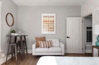 Boutique Studio w Kitchen Sleeps 3 in Gaslamp - 2
