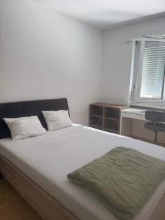 Basel Shared Apartment - 8