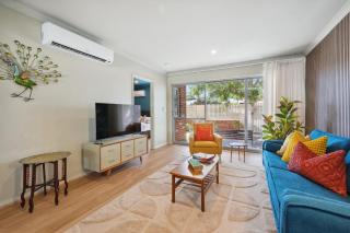 Designer Stay with Courtyard Bassendean near Swan Valley - 9