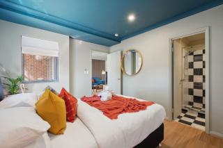 Designer Stay with Courtyard Bassendean near Swan Valley - 7