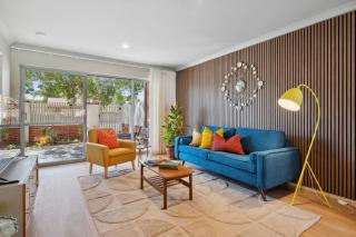 Designer Stay with Courtyard Bassendean near Swan Valley - 4