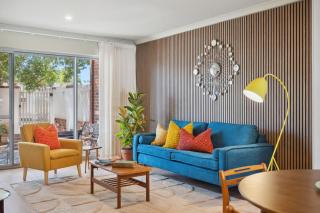 Designer Stay with Courtyard Bassendean near Swan Valley - 1