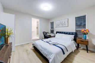 Bright Maple Suite - 8