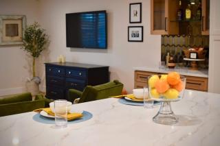 Casa Gia- Quiet Luxury Biltmore Area - Heated Pool - 1