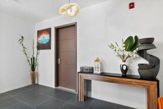 Luxe Loft Penthouse- Ironshore Montego Bay - 6