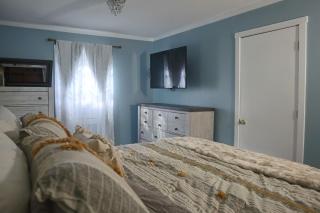 Lake Haven - Lakefront Getaway - Hot Tub, Decks, Fires & More - 4