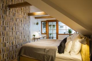 Bohemian Chic 2 Bedroom 2 Bathroom Loft with Hanging Chair - Prague - 2