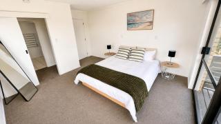 Conifer Grove Family Oasis 5BR Sleeps 10 Amazing Seaview - 3