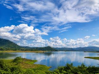 Elee Villa - Waterfront Retreat with Victoria Reservoir & Mountain Views - 7