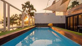 Geoje Rainbow Kids Pool Villa - 3