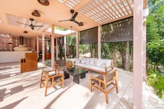 Amazing 1BR Tulum Jungle with Restaurant, Pool and Gym - 3