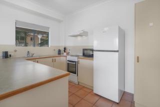 Waterfront Apartment Near City, Stadium & Ferry Townsville - 2