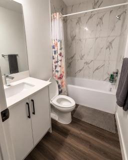 Elegant West Edmonton Escape - 4