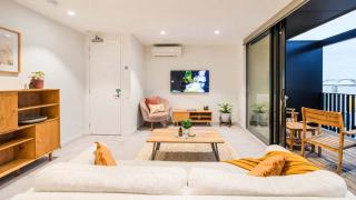 Bright 2 Bedroom Apartment in Central Christchurch - 4
