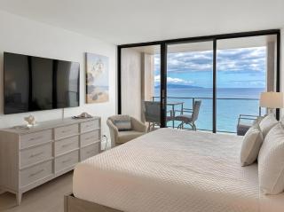 Renovated 8th Floor Studio at The Mahana!! - 9