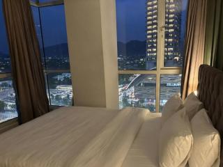 Luxury 1-Bed Apartment in Elysium in The Heart of Islamabad - 1