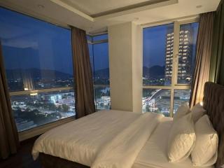 Luxury 1-Bed Apartment in Elysium in The Heart of Islamabad - 6