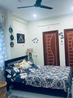 Isha Haven Cozy Studio in Gachibowli - 5