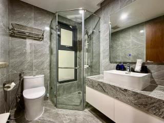 Capital Elite Apartment Pham Hung By QMP - 9