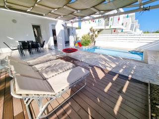 Beach Villa With Private Pool And BBQ - 9