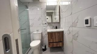 Modern Condo in Central Downtown - 2