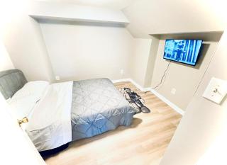 KAWS 2 Bed Apartment by CityLux - 10 mins Airport - 3