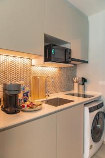 Title Serenity 1-Bedroom Suite with Balcony by TVC D216 - 1