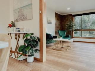 LunaStay - Luxury Retreat, Bruny Island - 2