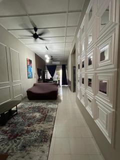 Homestay Lisa Kuantan - 1