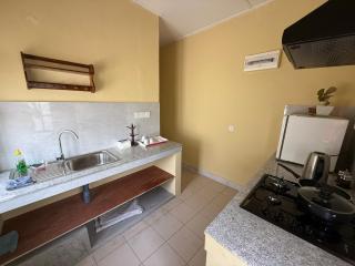 Top Floor Suite with Kitchen and Terrace - 5