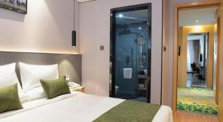 Green Tree Inn Express Fuzhou Three Lanes and Seven Alleys Nanmendou Metro Station - 5