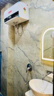 Staymooddy Greece Themed Family Suite 1 BHK - 2