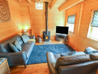 Tythe Lodge - Hot Tub Retreat in Rural Lincolnshire Family-Friendly Lodge Near Heckington - 7