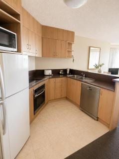 Landmark Resort Mooloolaba 4th Floor Apartment with a View - 5