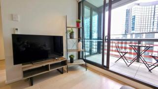 LV 16 Docklands Escape With Yarra River Views - 7