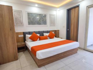 Hotel Smart Snap Sector 104, Noida - 1