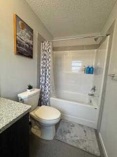 Comfort Haven 3BR Family Home in Ambleton - 9