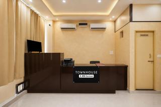 Townhouse Defence Colony Noida - 6