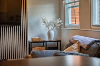 Romantic Getaway in Farnham - 7
