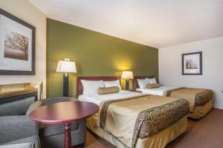 Econo Lodge Inn & Suites High Level - High Level - 4
