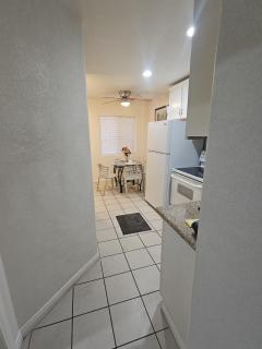 Cozy 2 Bed 2 Bath close to Downtown San Diego! - 2