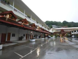 Piyaporn Hill Paradise Hotel - 1