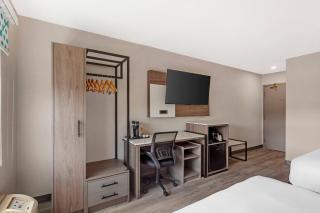 Comfort Inn - 2