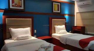 Cherry Midtown Hotel - 1