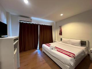 I Style Hua Hin Hotel - 2