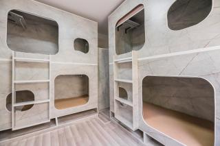 Arch Hostel - 9