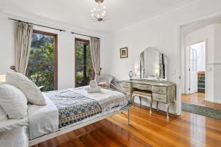 Gunyha - Ocean Views, Walk to Beach, Free WiFi, Pet Friendly, Open Fire, Visiting Koalas and Other Wildlife. - 9