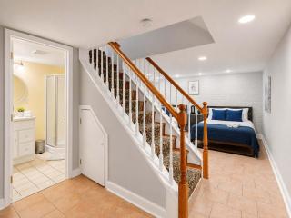 Charming Townhouse Retreat by CozySuites - 2
