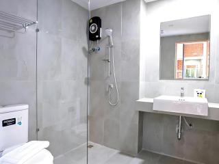 B2 Mukdahan Boutique and Budget Hotel - 1