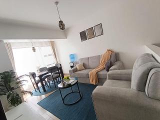 Halo House Waiyaki Way Duplex with Highway Views - 7